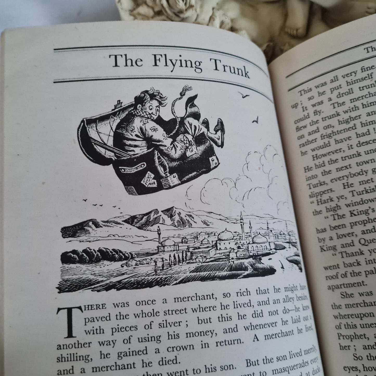 1948 Fairy Tales & Legends by Hans Andersen / SCARCE JACKET / The Bodley Head, London / Super Rex Whistler Illustrations / Decorative Boards