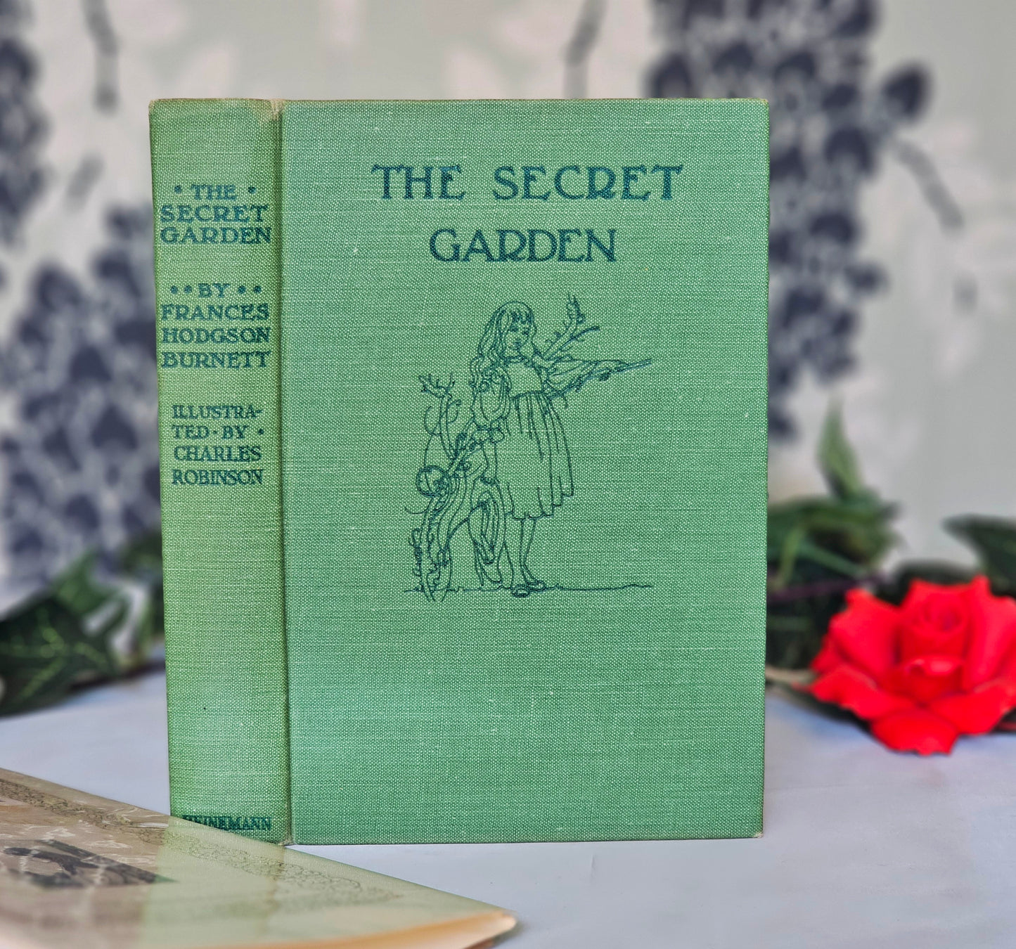 1960 The Secret Garden by Frances Hodgson Burnett / W Heinemann London / Eight Colour Plates by Charles Robinson / In Scarce Wrapper