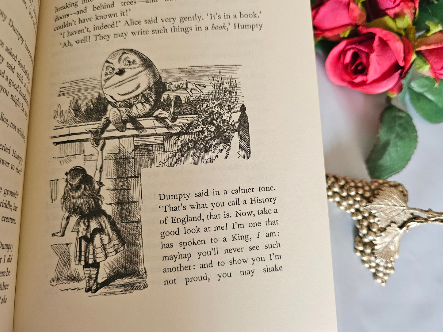 1975 Alice's Adventures in Wonderland / Through the Looking-Glass / The Hunting of the Snark / Three Books in One Volume / The Bodley Head