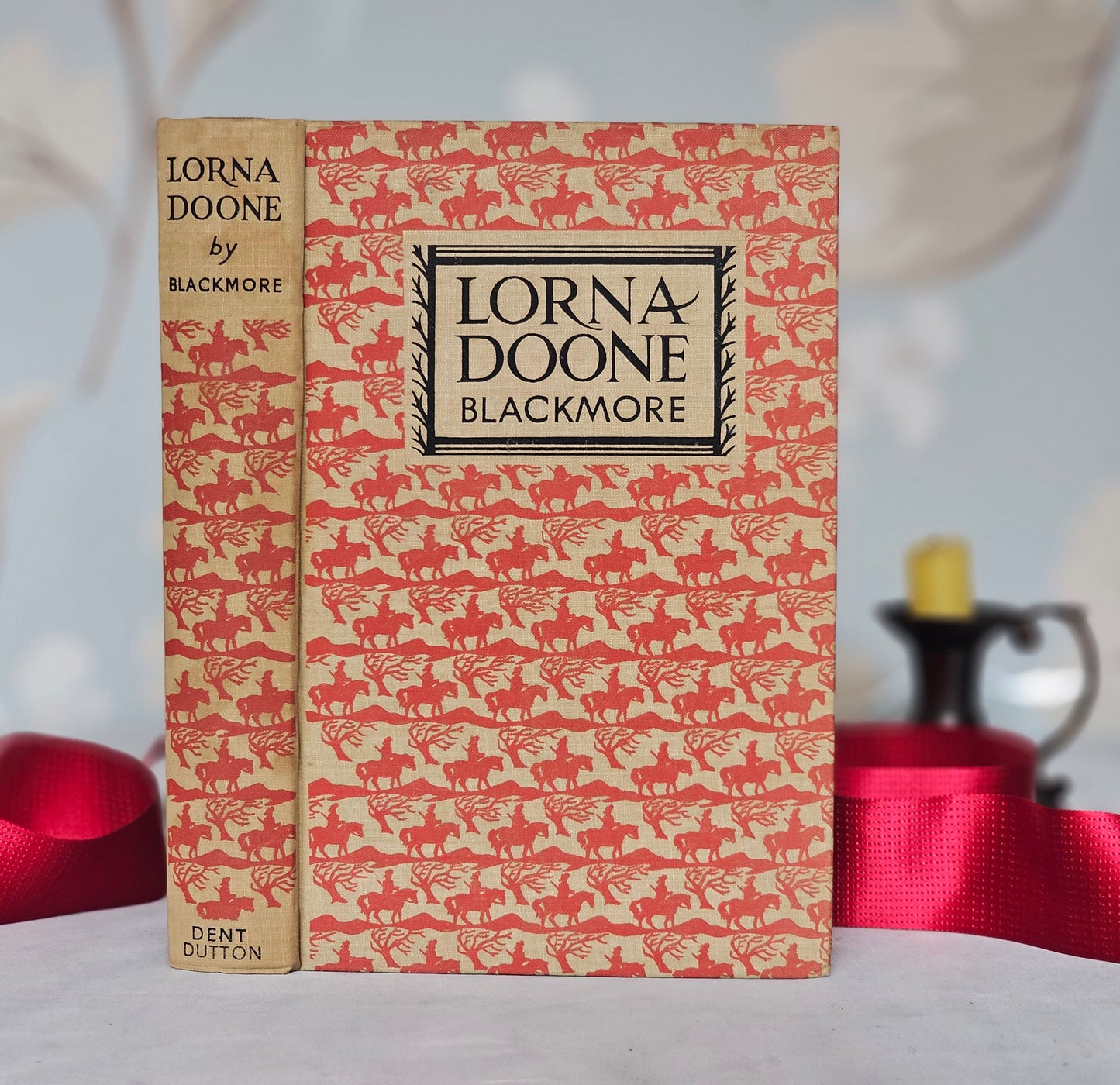 1955 Lorna Doone by RD Blackmore / JM Dent & Sons London / Decorative Boards / Illustrated With Colour Plates and Drawings / Good Condition