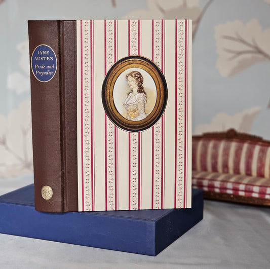 2006 Pride and Prejudice by Jane Austen / The Folio Society, London / In Slipcase Box / Illustrated in Colour