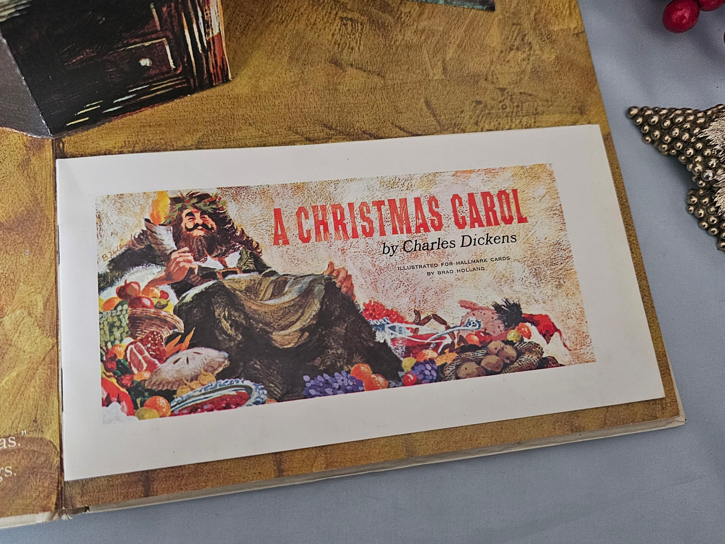 1970s Pop-Up A Christmas Carol by Charles Dickens / Wonderful Vintage Pop-Up With Three 3D Scenes / Hallmark / In Very Good Condition