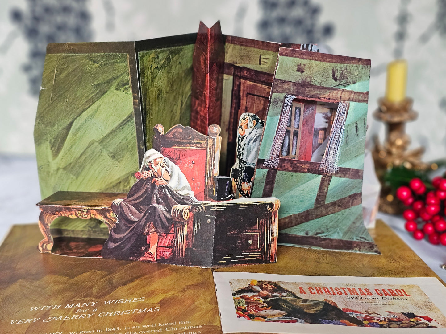 1970s Pop-Up A Christmas Carol by Charles Dickens / Wonderful Vintage Pop-Up With Three 3D Scenes / Hallmark / In Very Good Condition