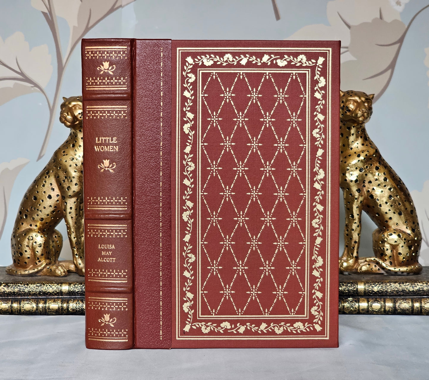 Little Women by Louisa May Alcott / 1982, The Franklin Library / Beautiful Full Leather Binding With Gold Decoration / Illustrated / VGC