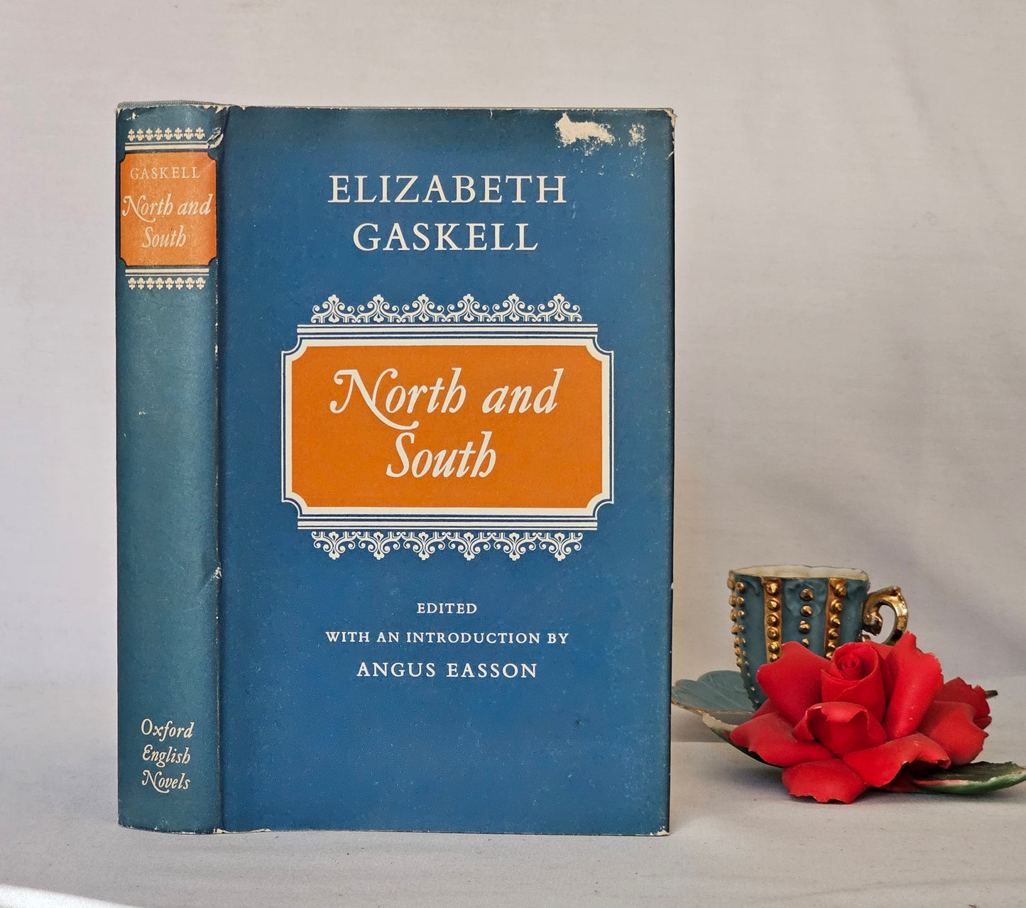 1972 North and South by Elizabeth Gaskell / Oxford University Press, London / Original Dust Wrapper / Extra Background and Notes