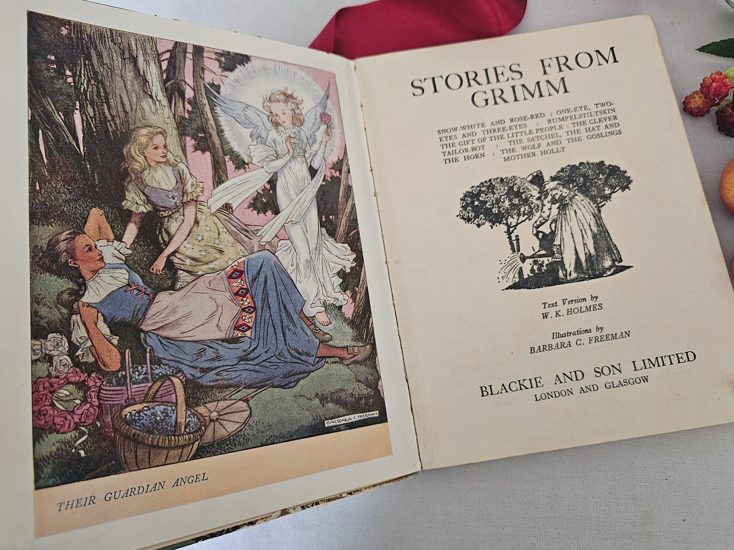 1950s Stories From Grimm / 16 Full Page Colour Plates by Harry Theaker / Vintage Fairy Tale Book / Good Condition / Snow White & Rose Red etc.