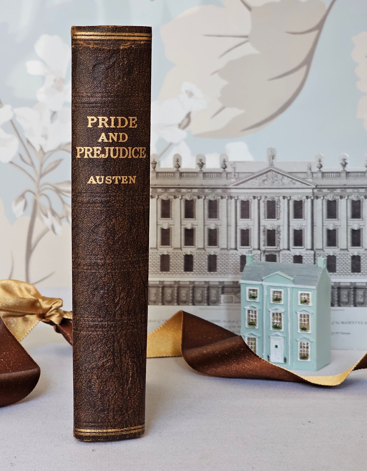 Pride and Prejudice by Jane Austen / 1930s Odhams Press, London / Dark Brown Faux Leather With Gilt / In Good Vintage Condition