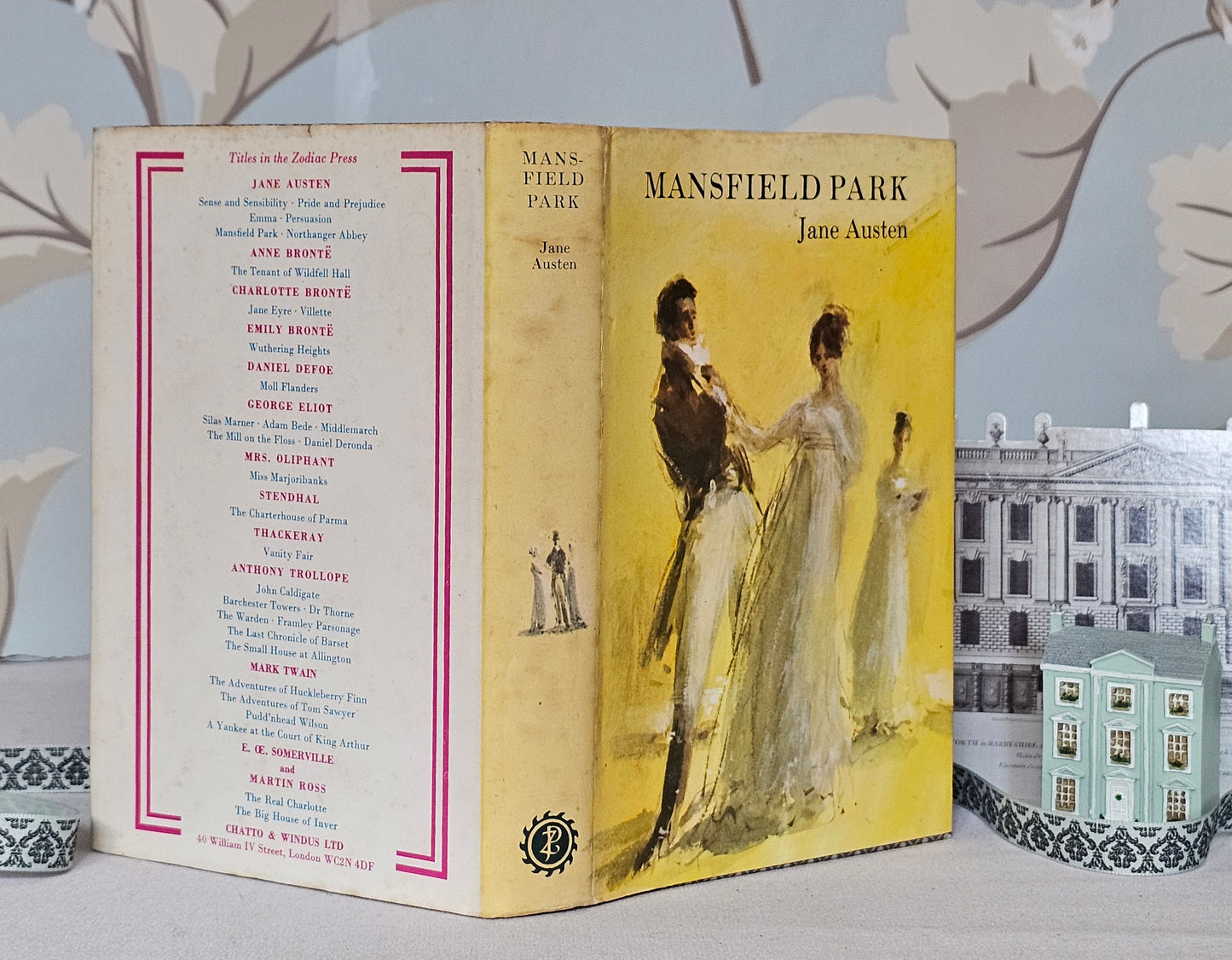 1975 Mansfield Park by Jane Austen / The Zodiac Press, London / With Dust Wrapper / In Good Condition / Vintage Austen Hardback Book