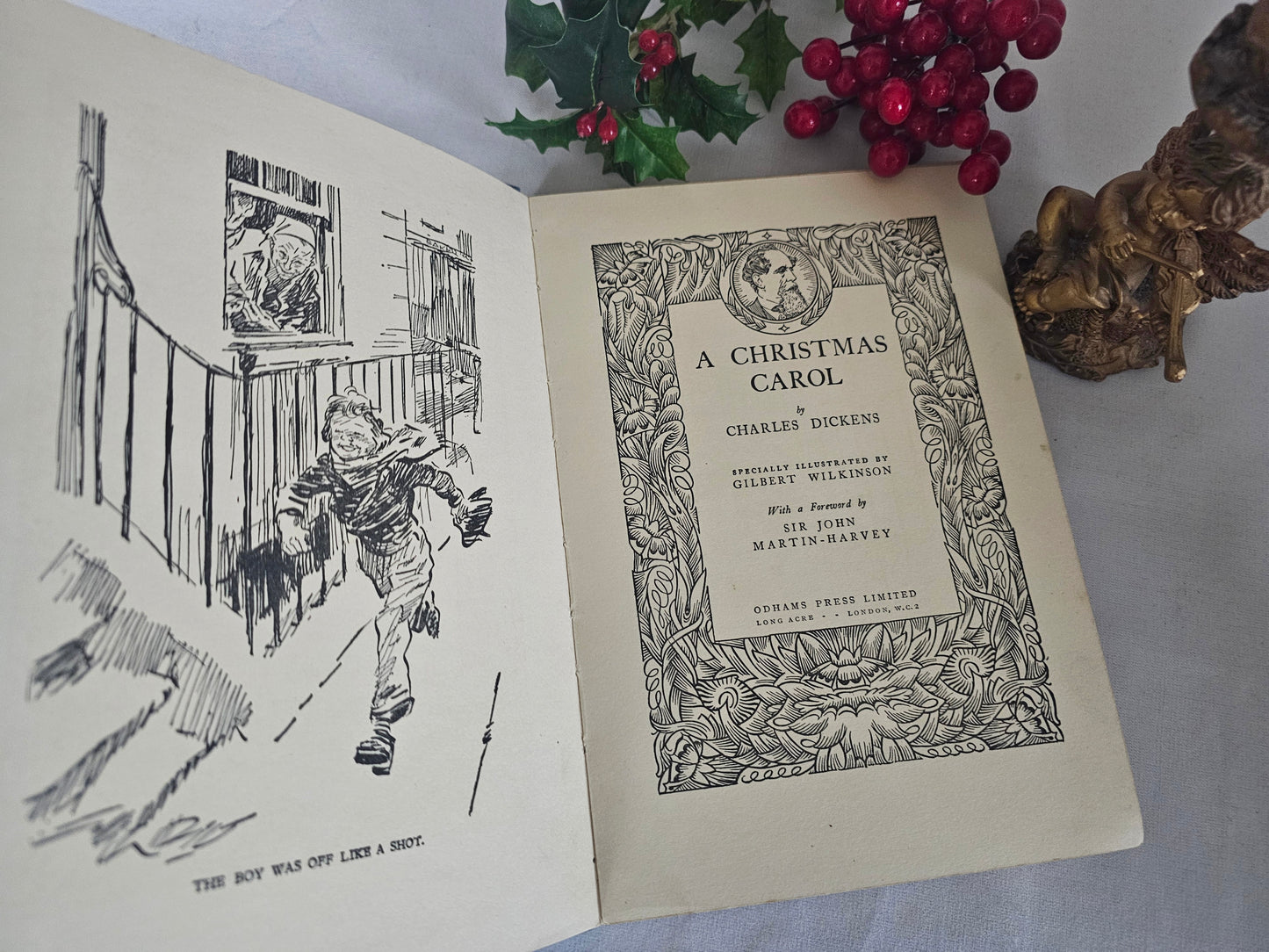 1930s A Christmas Carol by Charles Dickens / Odhams Press Ltd, London / Illustrated Large Format Vintage Edition / Scrooge