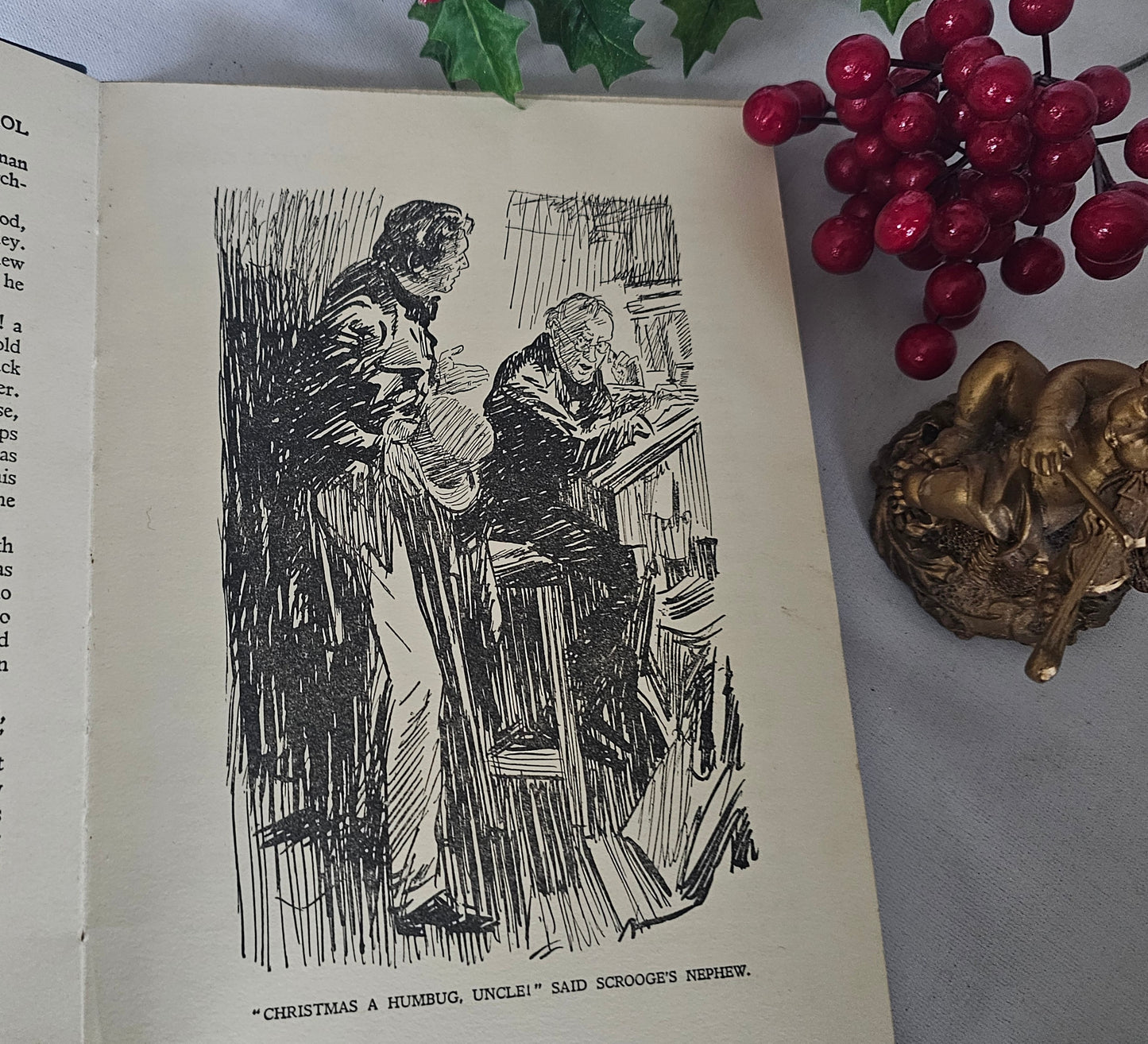 1930s A Christmas Carol by Charles Dickens / Odhams Press Ltd, London / Illustrated Large Format Vintage Edition / Scrooge