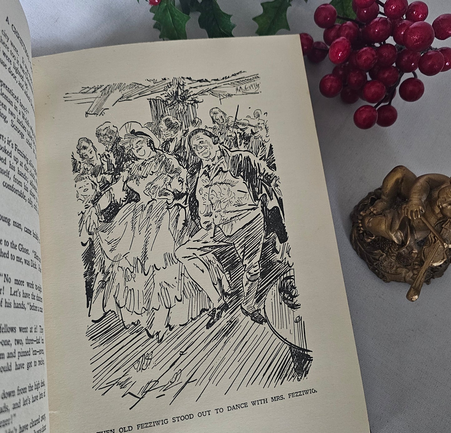 1930s A Christmas Carol by Charles Dickens / Odhams Press Ltd, London / Illustrated Large Format Vintage Edition / Scrooge