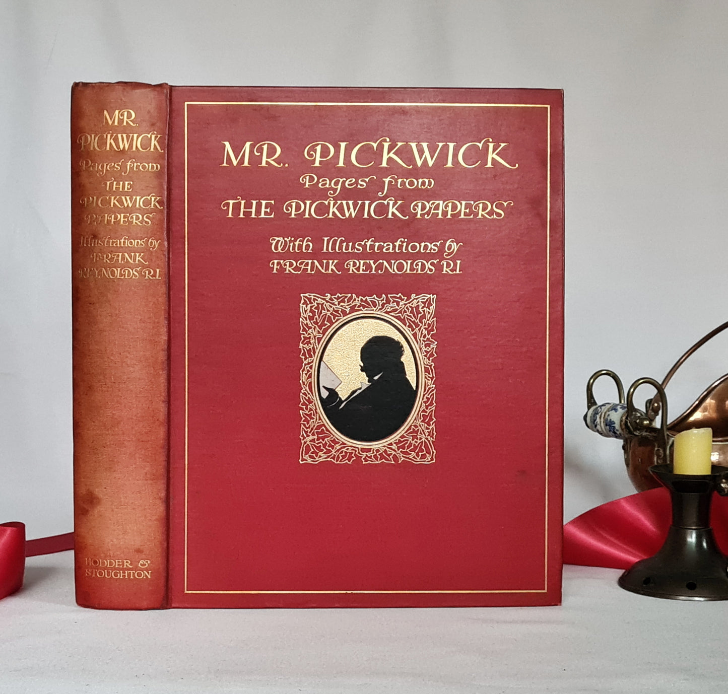 1920 Mr Pickwick by Charles Dickens / Pages From the Pickwick Papers / Beautifully Illustrated by Frank Reynolds / Good Condition LARGE Book