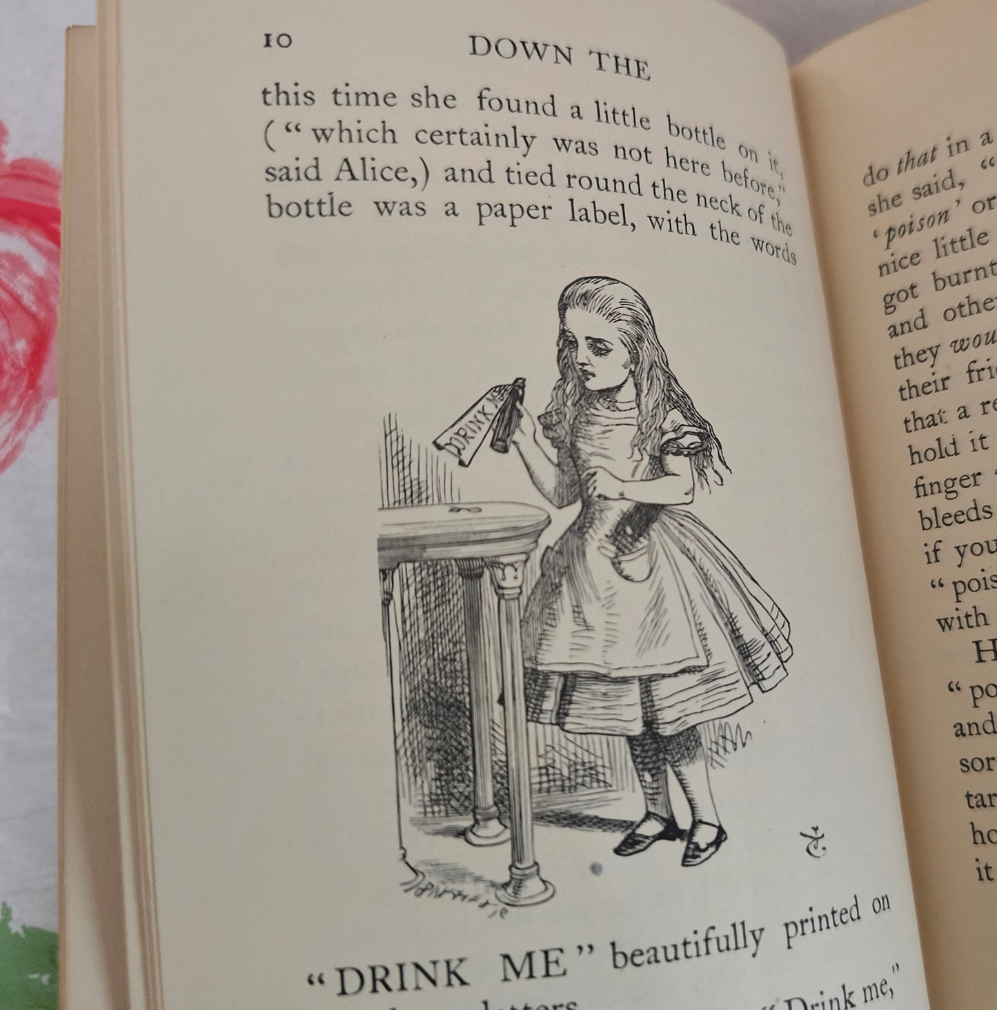 1934/5 Alice's Adventures in Wonderland and Through the Looking-Glass by Lewis Carroll / Richly Illustrated by Tenniel / Very Good Condition