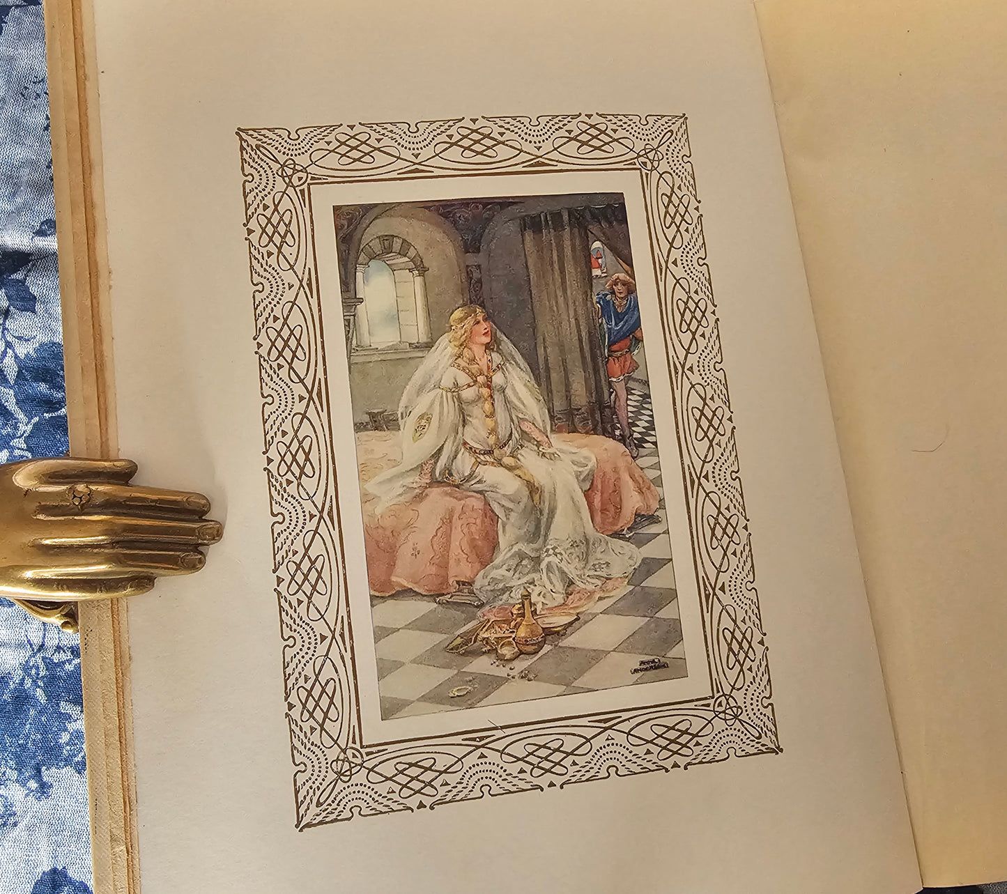 1911 Aucassin and Nicolette / Beautifully Decorated and Illustrated Antique Edition / Adam and Charles Black, London / In Good Condition