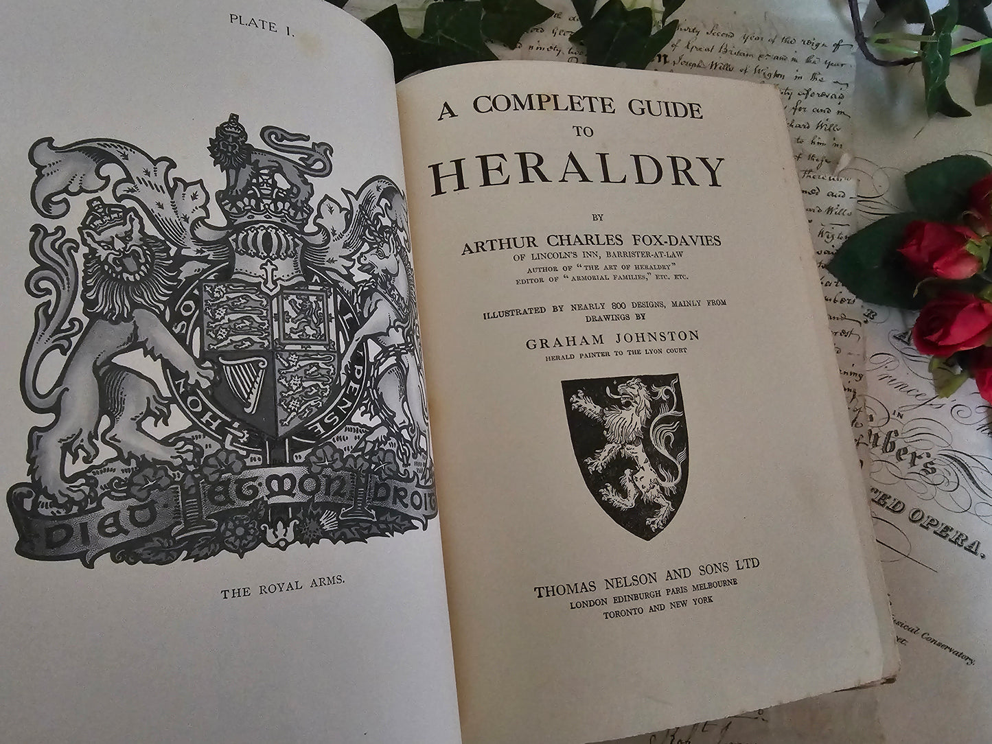 1950 A Complete Guide to Heraldry by Arthur Charles Fox-Davies / With Original Dust Wrapper / Nearly 800 Illustrations / In Good Condition