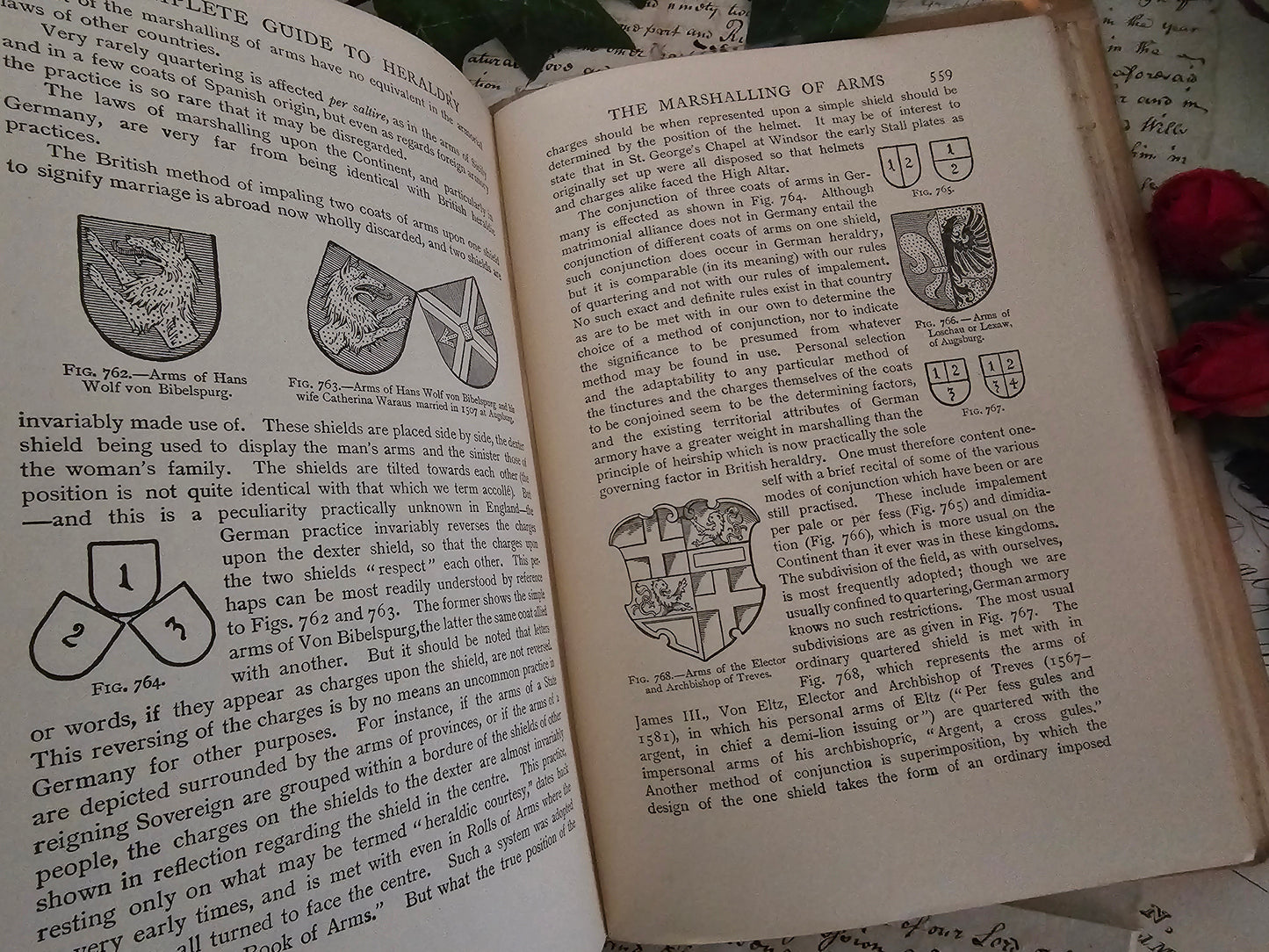 1950 A Complete Guide to Heraldry by Arthur Charles Fox-Davies / With Original Dust Wrapper / Nearly 800 Illustrations / In Good Condition