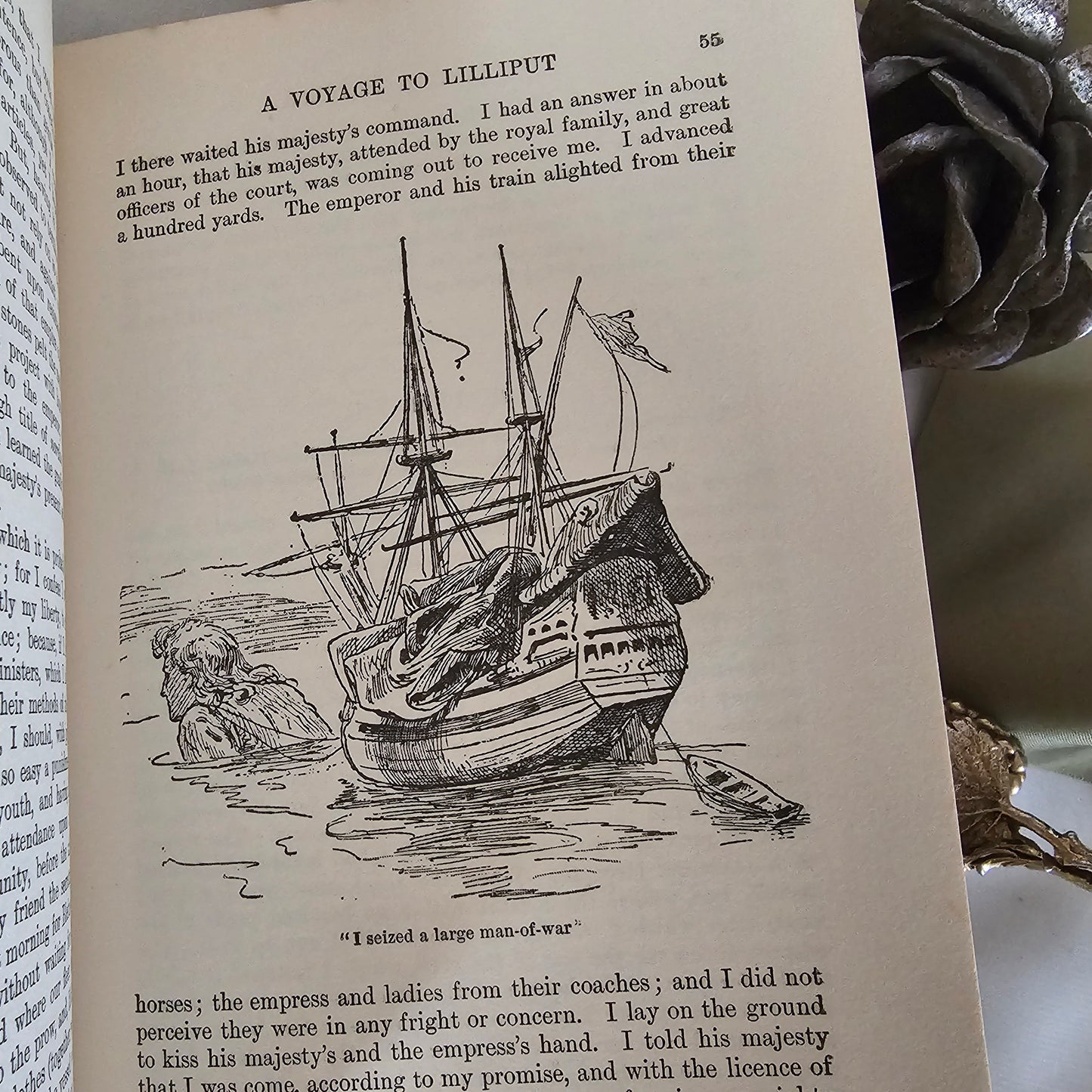 1910 Gulliver's Travels by Jonathan Swift / Beautiful Ethel Larcombe Art Nouveau Designed Boards / Antique Hardback Book In Good Condition