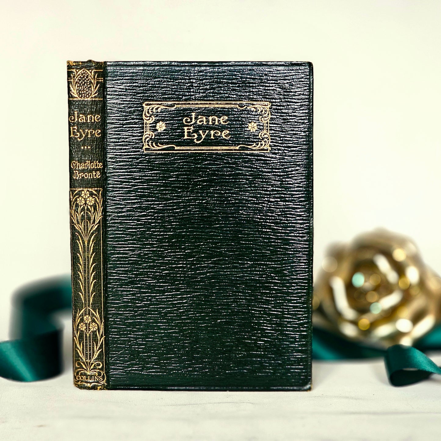 c1918 Jane Eyre by Charlotte Bronte / Scarce & Beautiful Leather Bound Edition / Collins Clear-Type / Illustrated / In Very Good Condition