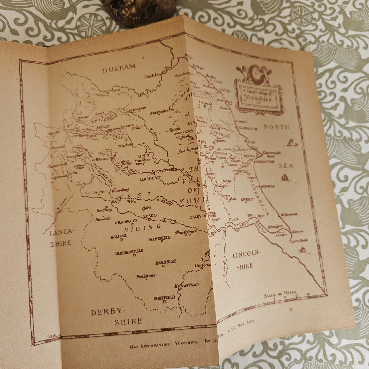 1908 Yorkshire by Gordon Home / A&C Black, London / 71 Superb Colour Plates / Lovely Decorative Binding / Good Condition / Antique Book