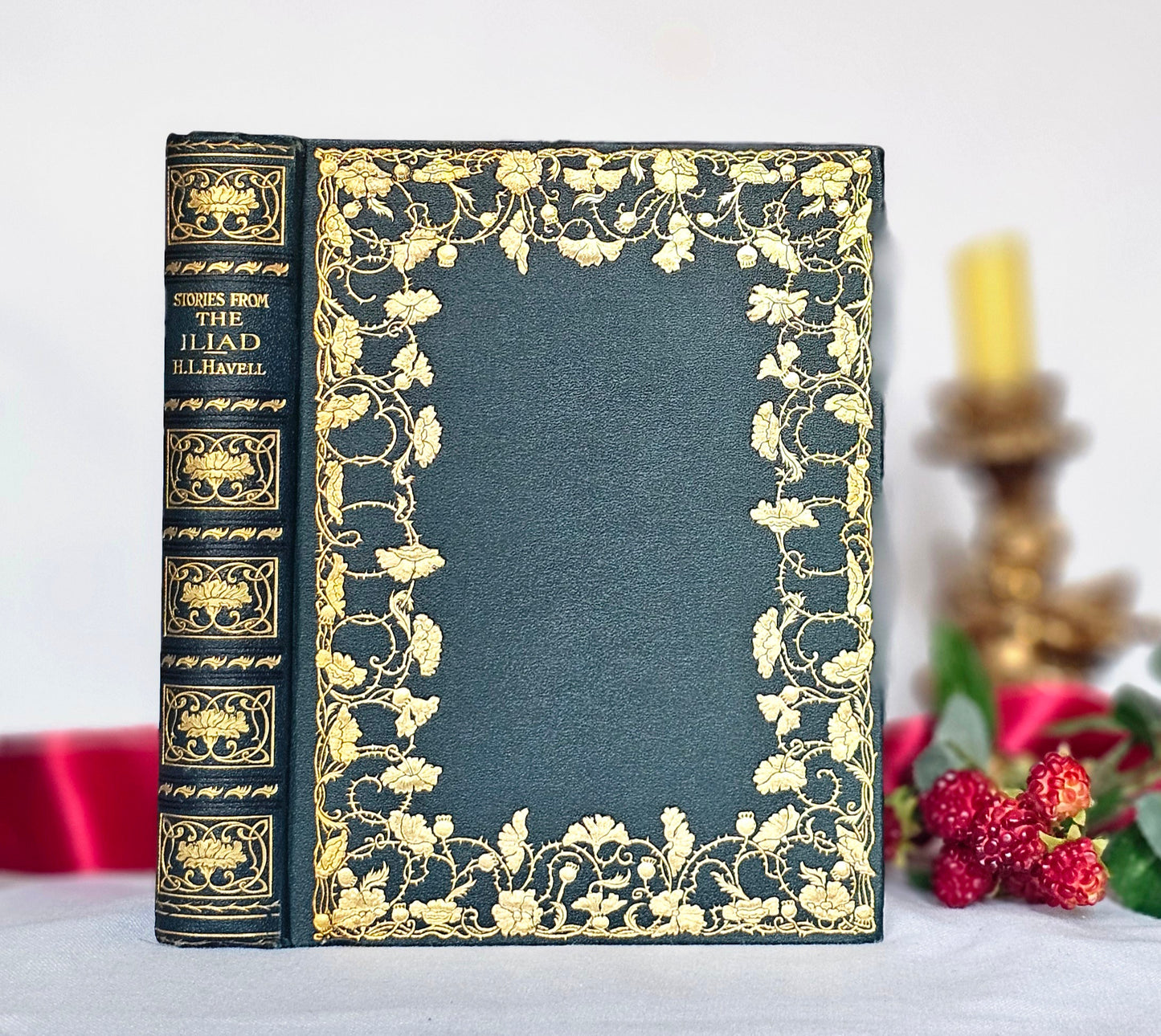 1910 Stories From The Iliad Retold by HL Havell / George Harrap London / Richly Illustrated / Decorated Boards / Good Condition Antique