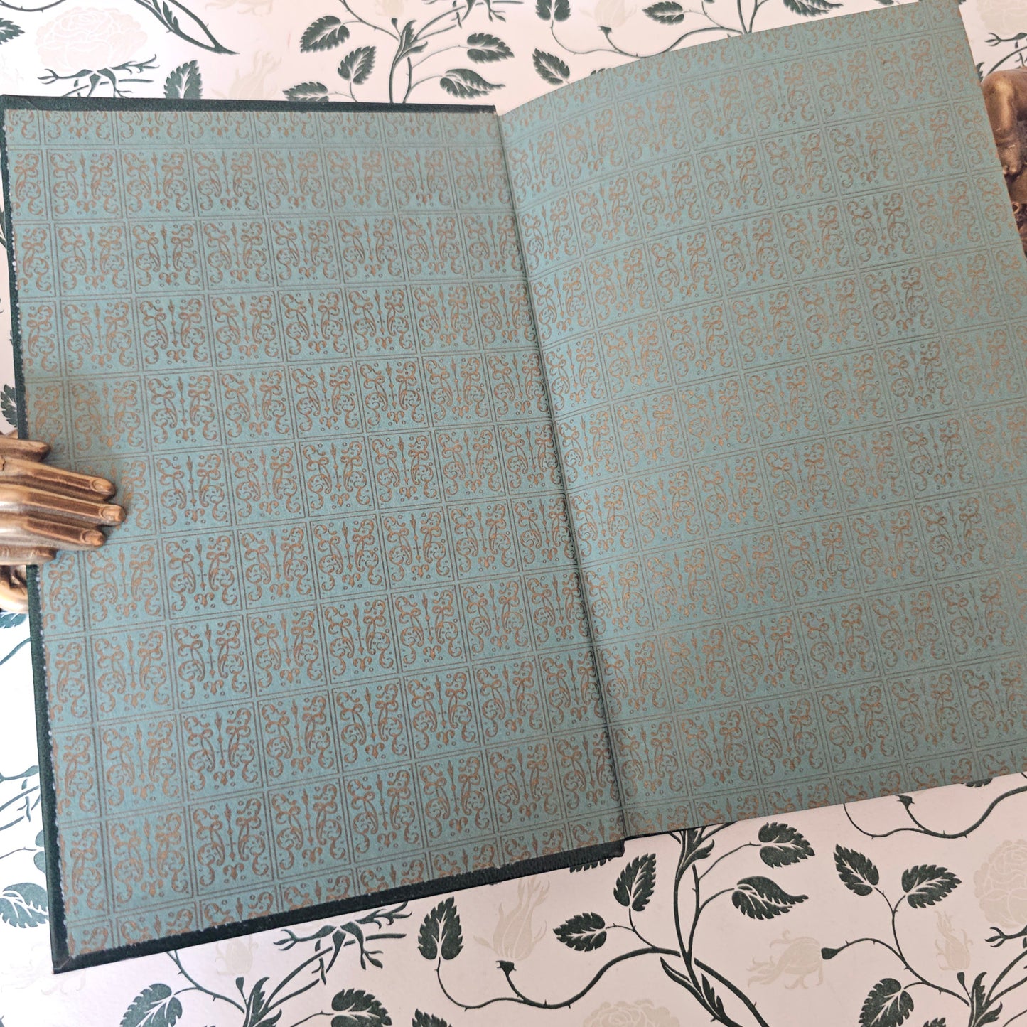 1980 Sense & Sensibility by Jane Austen / Guild Publishing, London / Excellent Condition / Green Faux Leather and Gilt / Vintage Austen Book