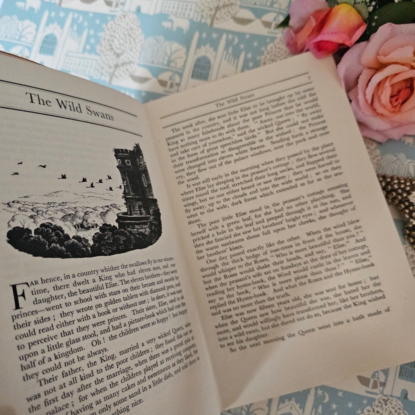 1950 Fairy Tales & Legends by Hans Andersen / SCARCE JACKET / The Bodley Head, London / Super Rex Whistler Illustrations / Decorative Boards