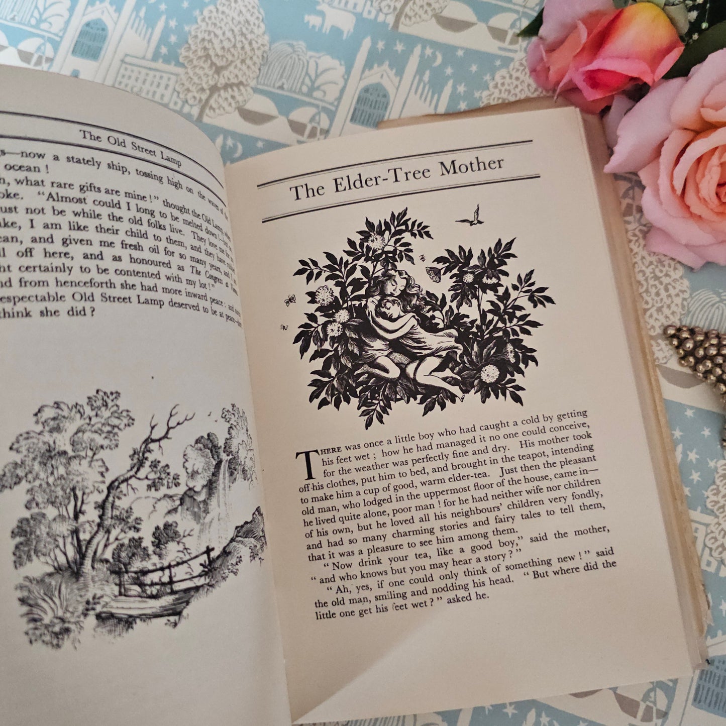 1950 Fairy Tales & Legends by Hans Andersen / SCARCE JACKET / The Bodley Head, London / Super Rex Whistler Illustrations / Decorative Boards