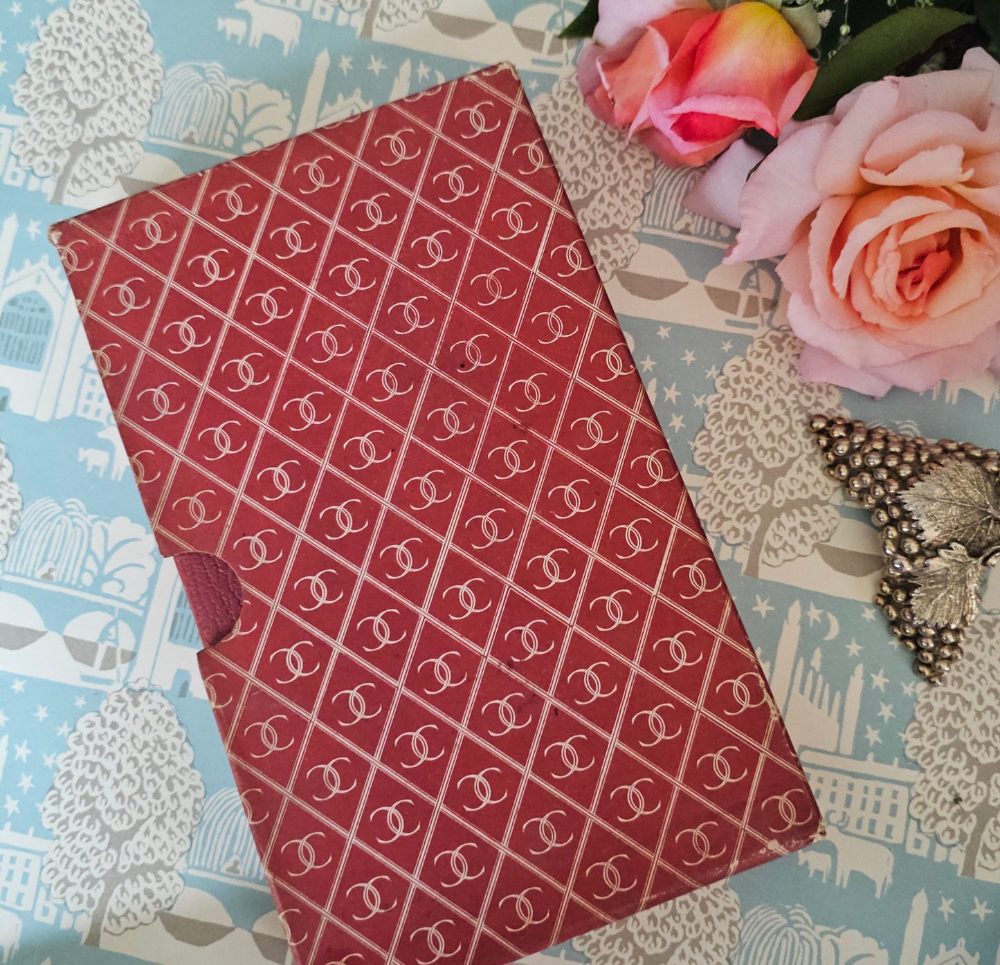 1969 Robinson Crusoe by Daniel Defoe / Collins, London / Elegant Vintage Faux Leather Copy in Original Slipcase Box / In Excellent Condition