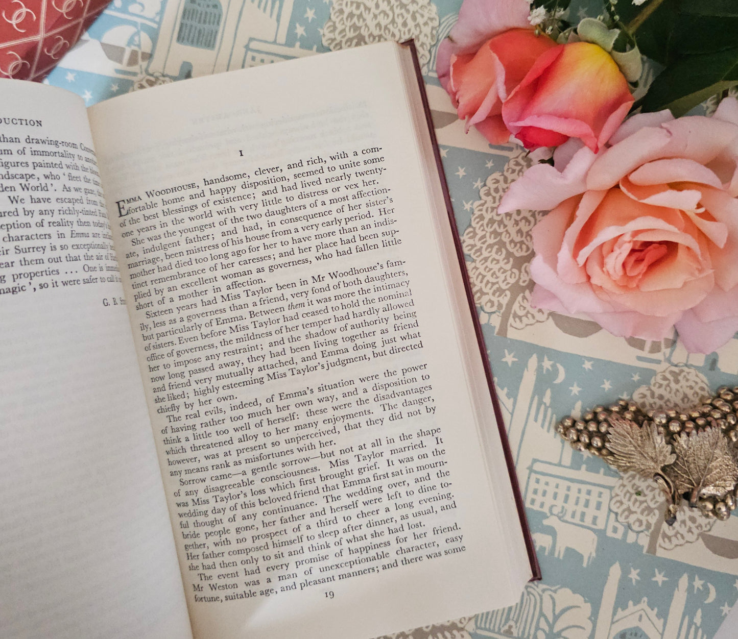 1953 Emma by Jane Austen / Collins, London / Elegant Vintage Faux Leather Copy in Original Slipcase Box / In Excellent Condition