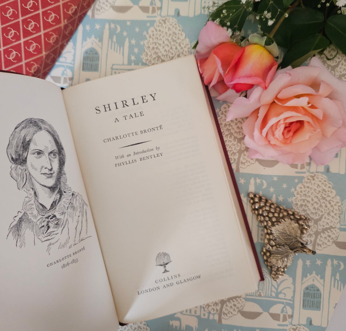 1953 Shirley by Jane Austen / Collins, London / Elegant Vintage Faux Leather Copy in Original Slipcase Box / In Very Good Condition