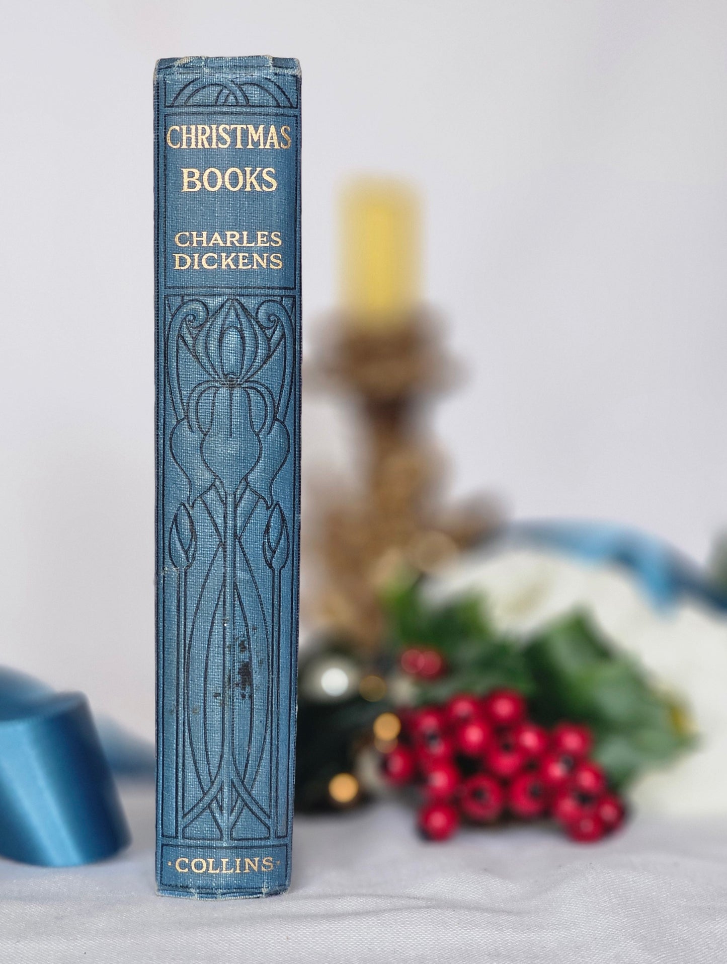 1900s Christmas Books by Charles Dickens / A Christmas Carol etc. / Collins Clear-Type Press, London / In Good Condition / Illustrated