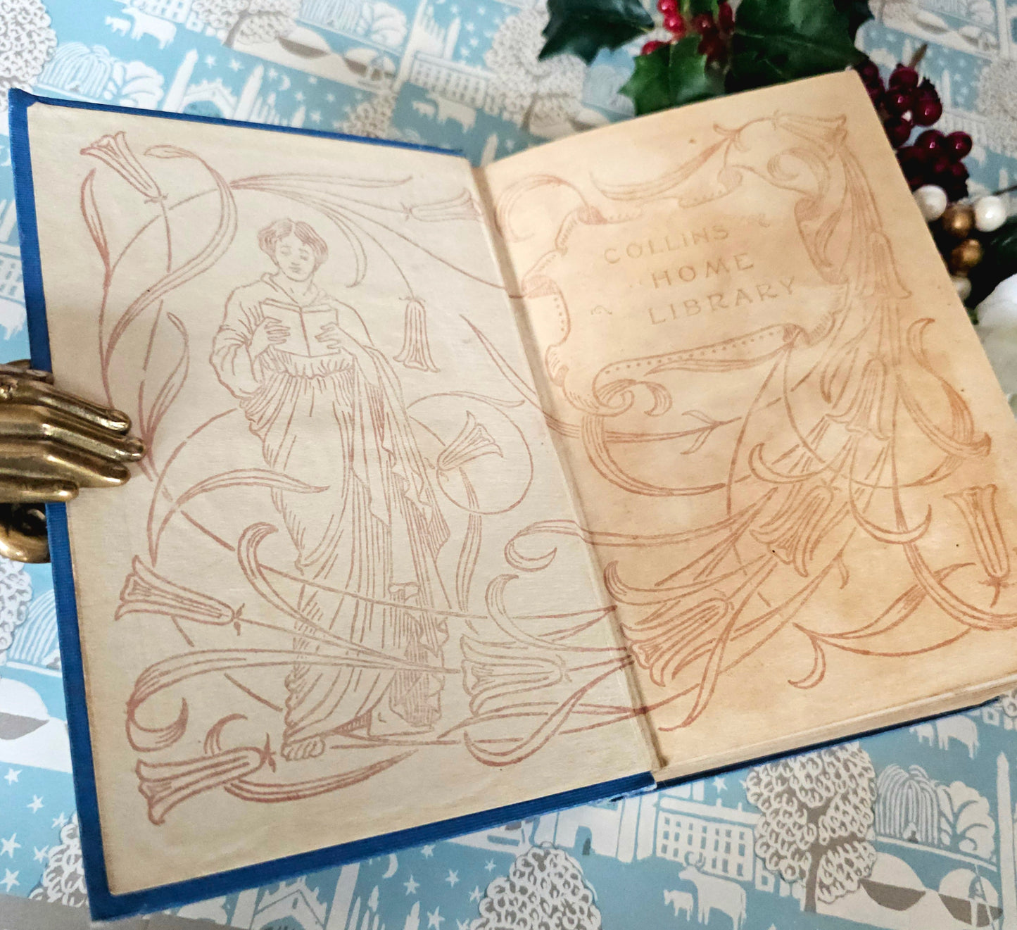 1900s Christmas Books by Charles Dickens / A Christmas Carol etc. / Collins Clear-Type Press, London / In Good Condition / Illustrated