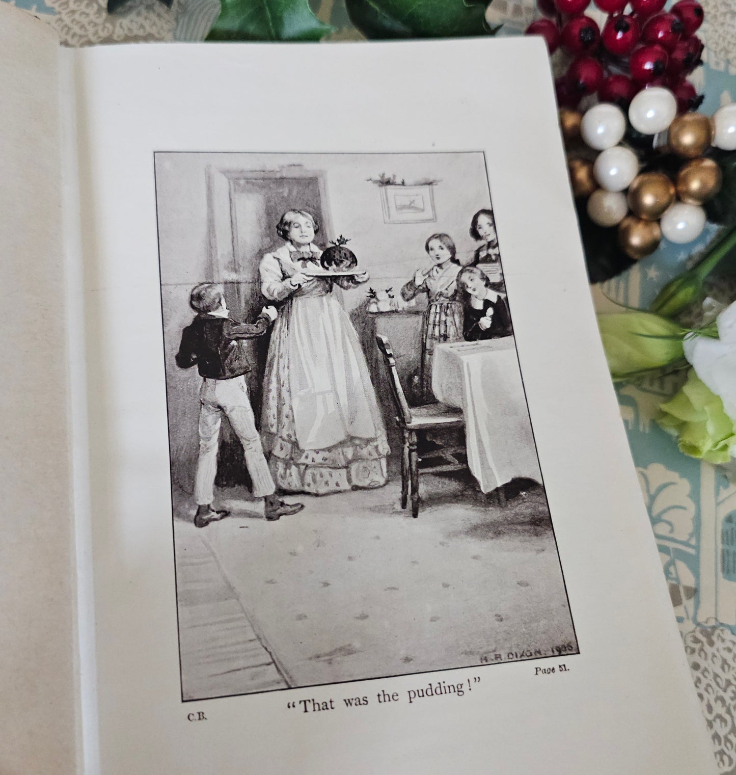 1900s Christmas Books by Charles Dickens / A Christmas Carol etc. / Collins Clear-Type Press, London / In Good Condition / Illustrated