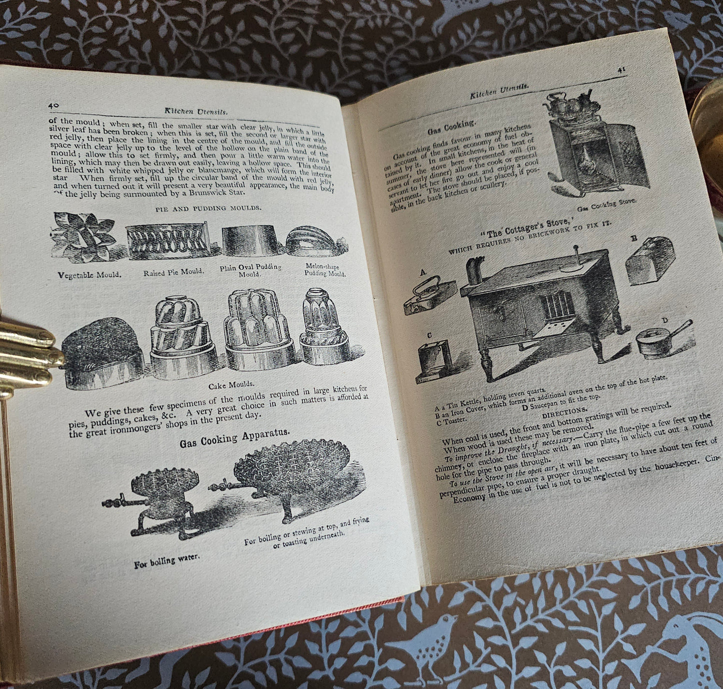 c1900 Warne's Model Cookery - With Complete Instructions in Household Management / Frederick Warne & Co., London / Four Colour Plates