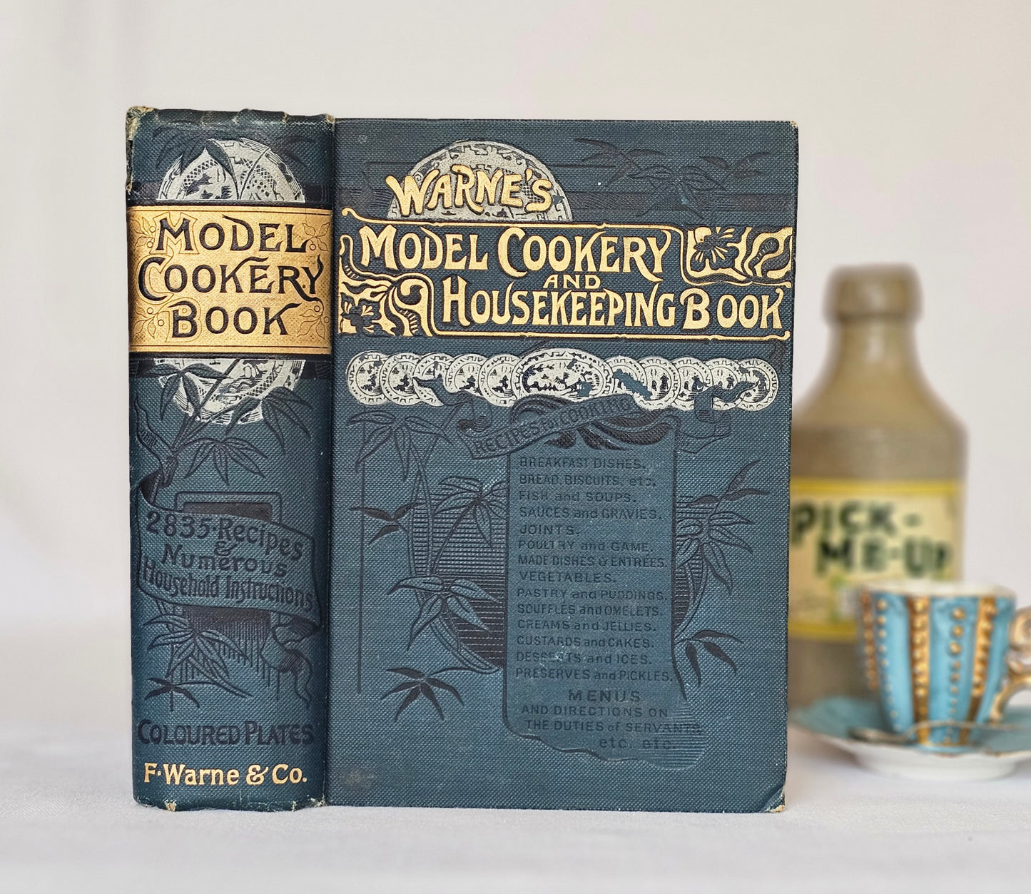 Antique Cookery Book: Warne's Model, 1920s, Household Management, Six Colour Plates