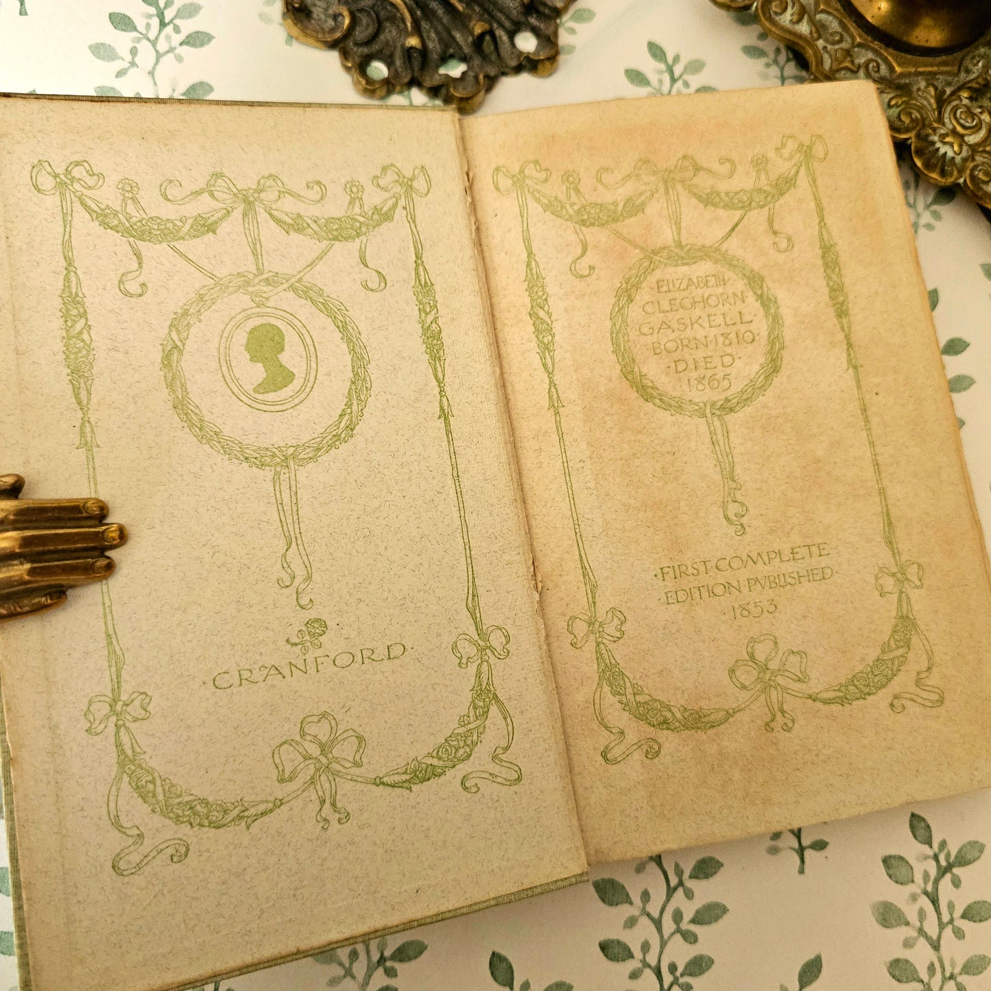 1901 Cranford Book: Illustrated Antique Edition by Elizabeth Gaskell