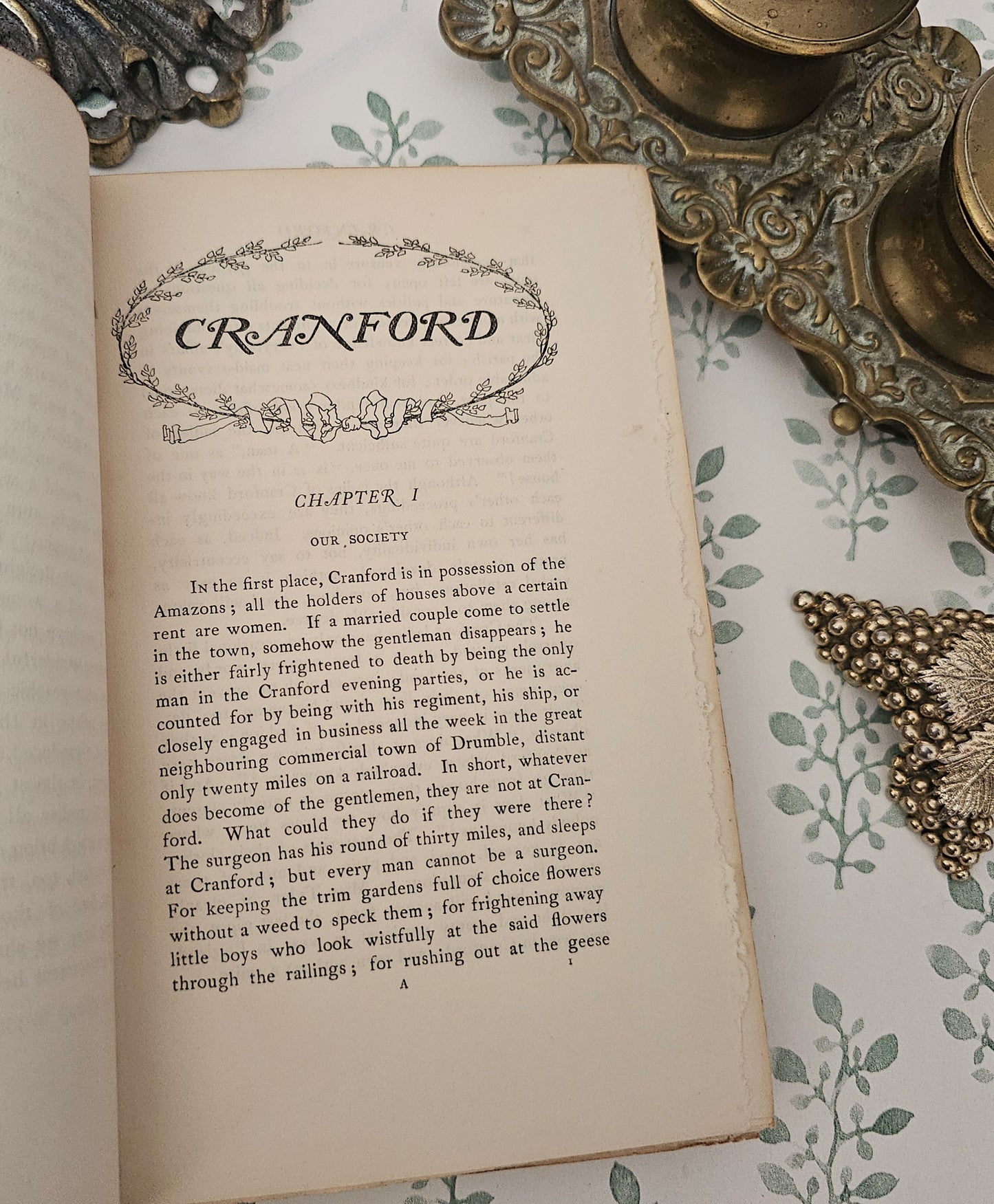 1901 Cranford Book: Illustrated Antique Edition by Elizabeth Gaskell