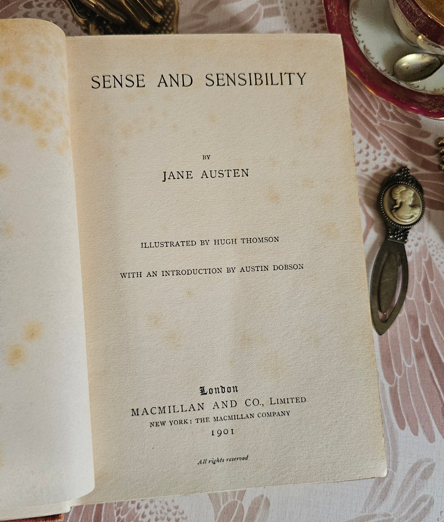 1901 "Sense and Sensibility" Book: Antique Nouveau Edition, Illustrated
