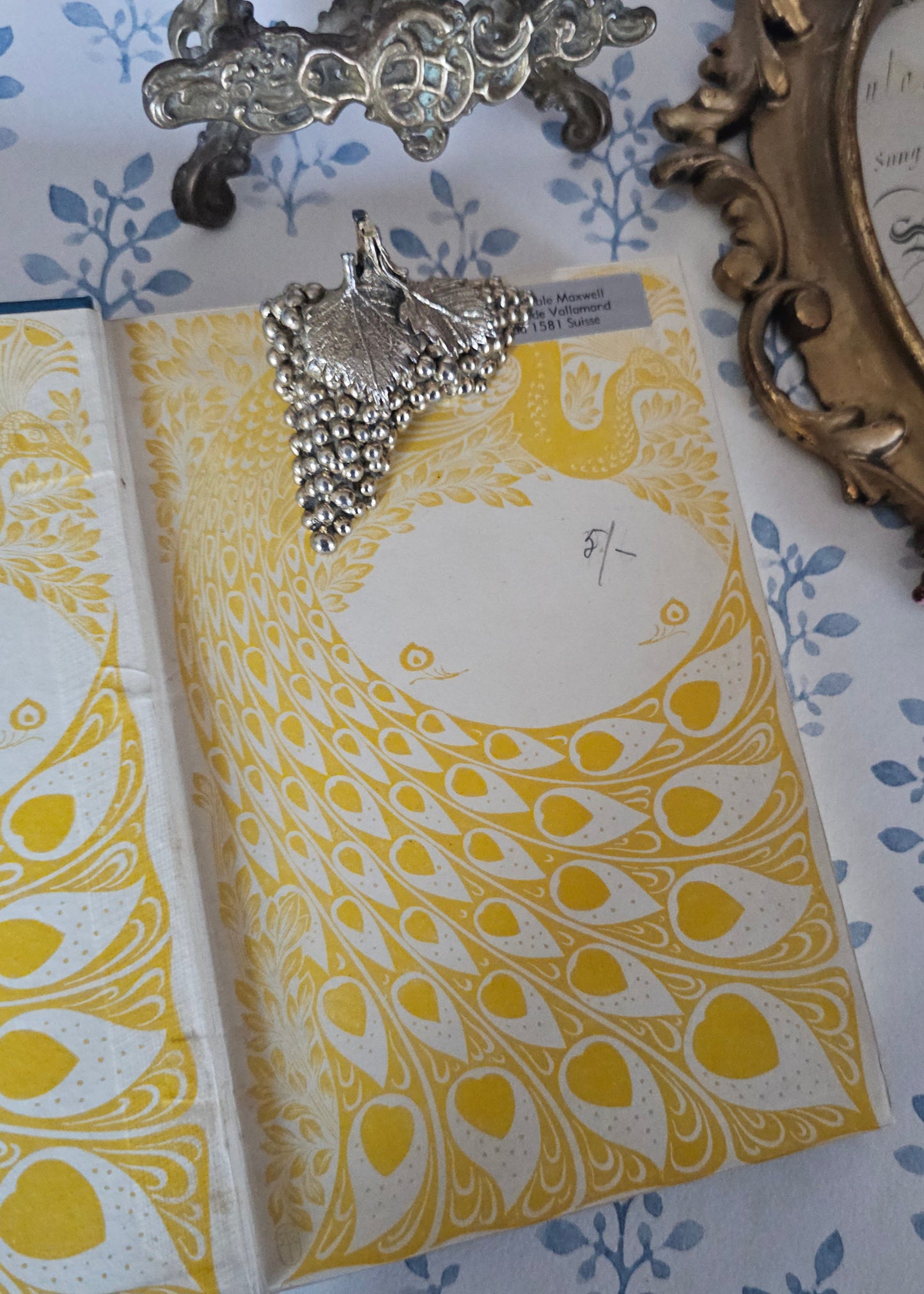 1895 "Sybil" by Benjamin Disraeli: Antique Turbayne Covers, Illustrated