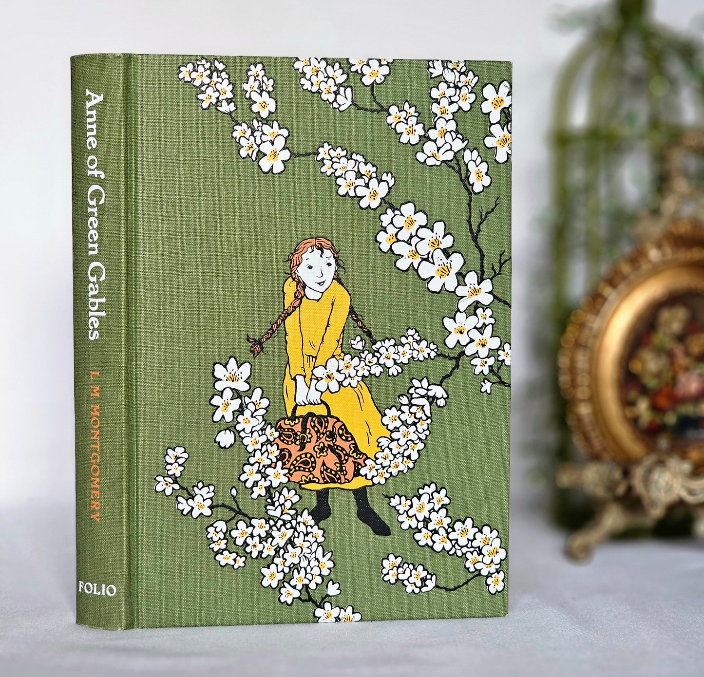 2004 Anne of Green Gables by L.M. Montgomery - Illustrated Deluxe Edition in Slipcase