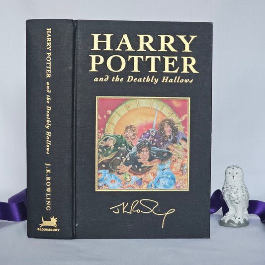 2007, 1st Edition, 1st Impression Deluxe Edition / Harry Potter and the Deathly Hallows by JK Rowling