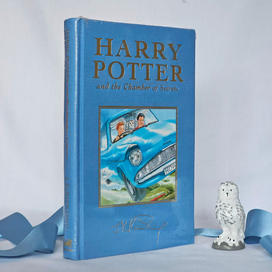 1999 Deluxe Edition - Still in Original Shrink Wrap / Harry Potter and the Chamber of Secrets by JK Rowling