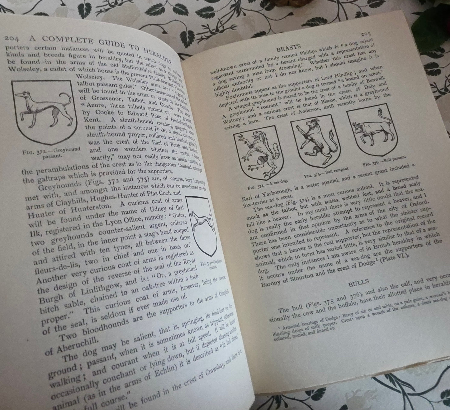 1950 A Complete Guide to Heraldry by Arthur Charles Fox-Davies - Illustrated Vintage Book