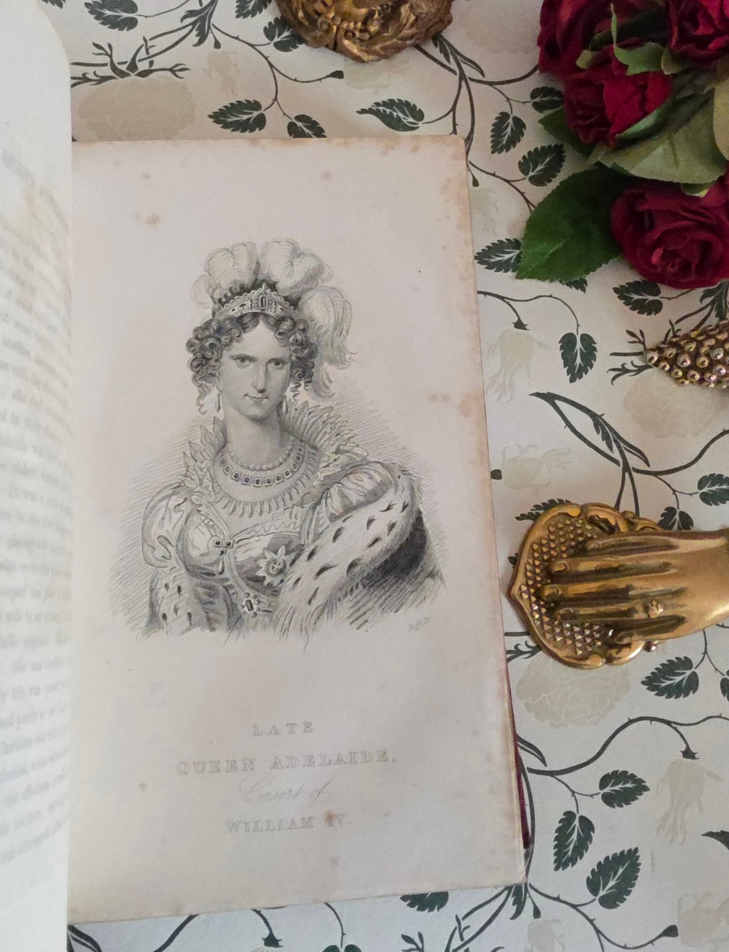 1857 Lives of Illustrious Women of England : Super Engraved Portraits