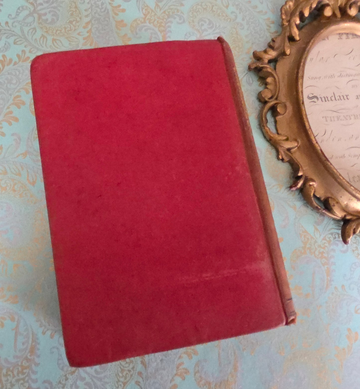 Antique Charles Dickens Christmas Books: Art Nouveau Illustrated Edition