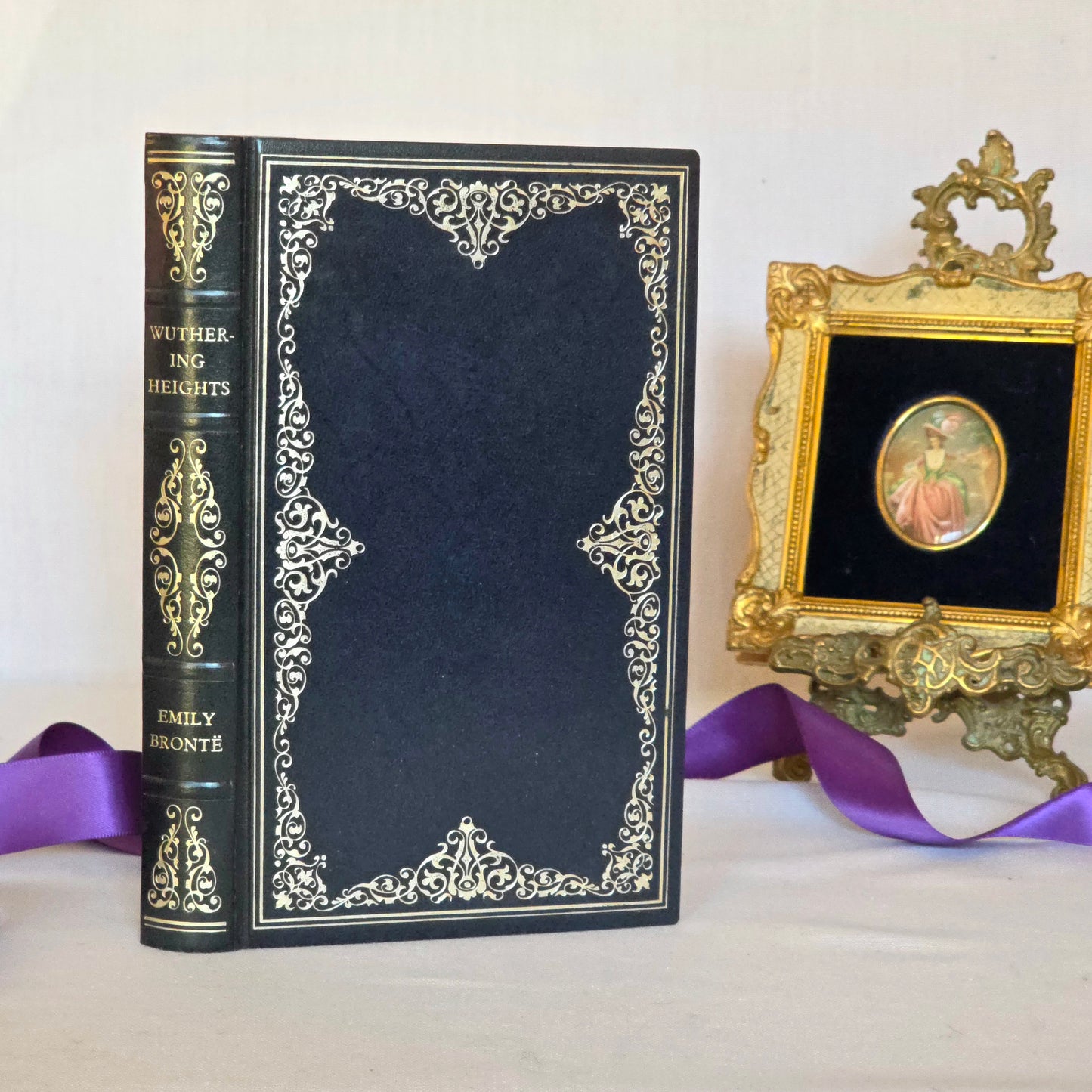 1966 Wuthering Heights by Emily Bronte : Illustrated Vintage Book