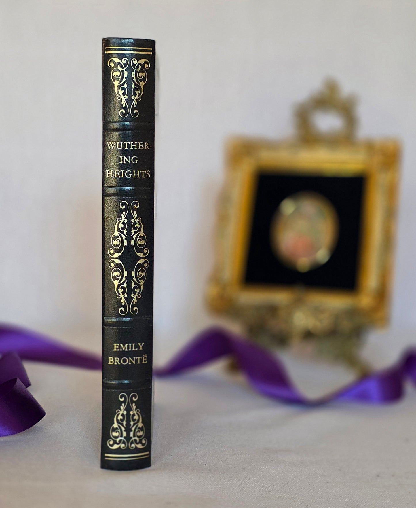 1966 Wuthering Heights by Emily Bronte : Illustrated Vintage Book