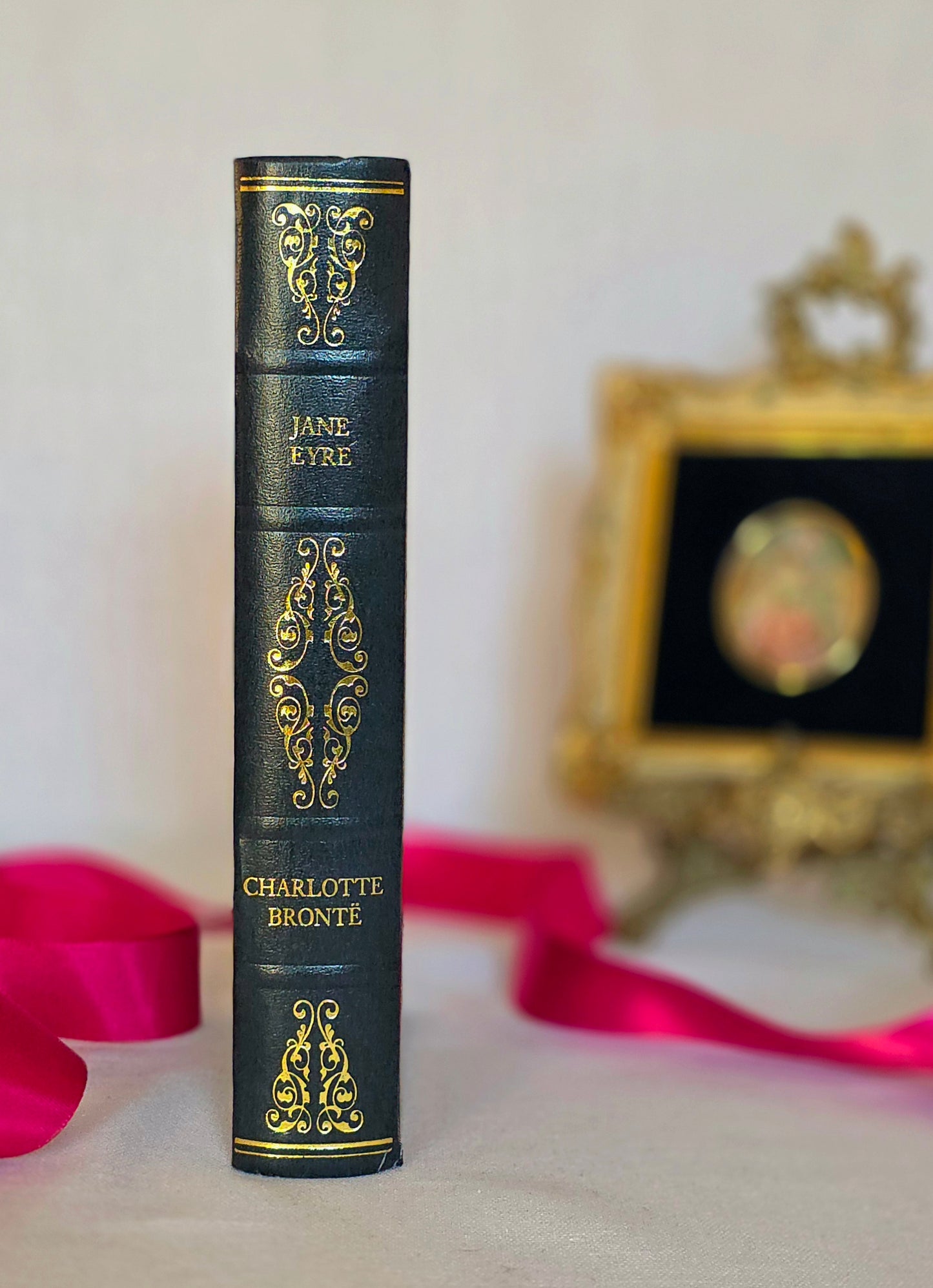 1979 Jane Eyre by Charlotte Bronte - Illustrated Vintage Book