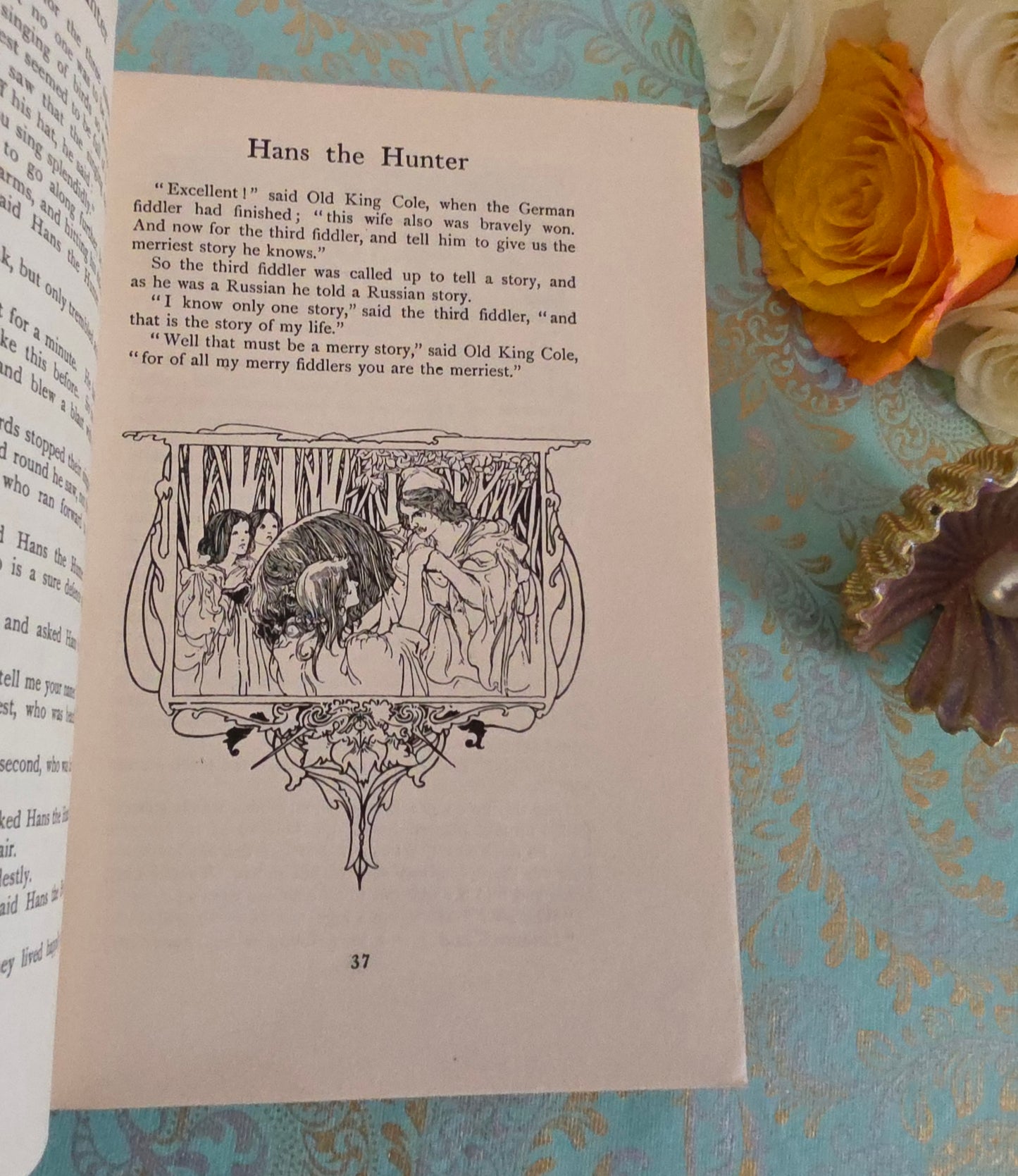 1901 The Reign of Old King Cole - Illustrated by Charles Robinson