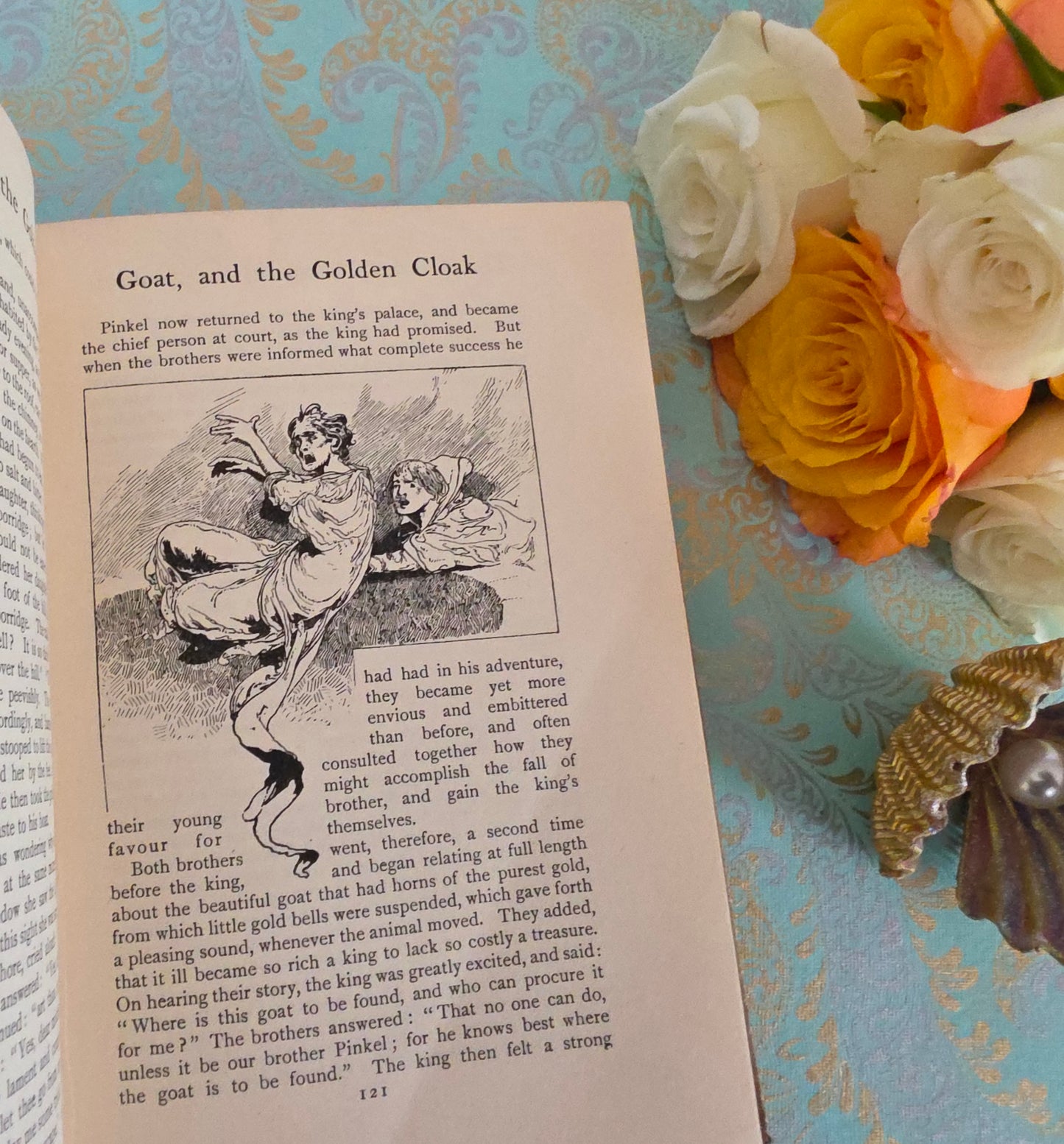 1902 The Reign of King Oberon - Illustrated by Charles Robinson